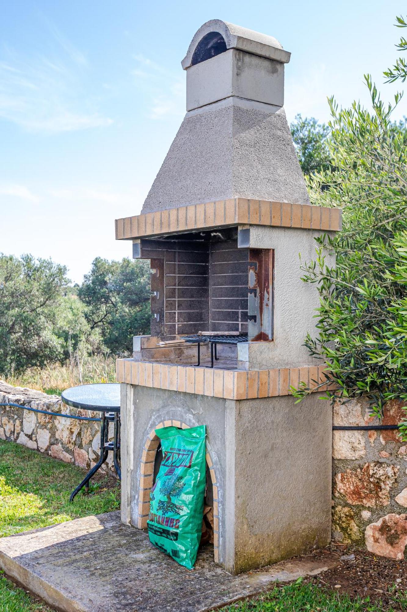 Dimitra Apartment With Private Pool And Sea View -The Ground Floor Of A Two Storey Building Daratsos Exterior foto